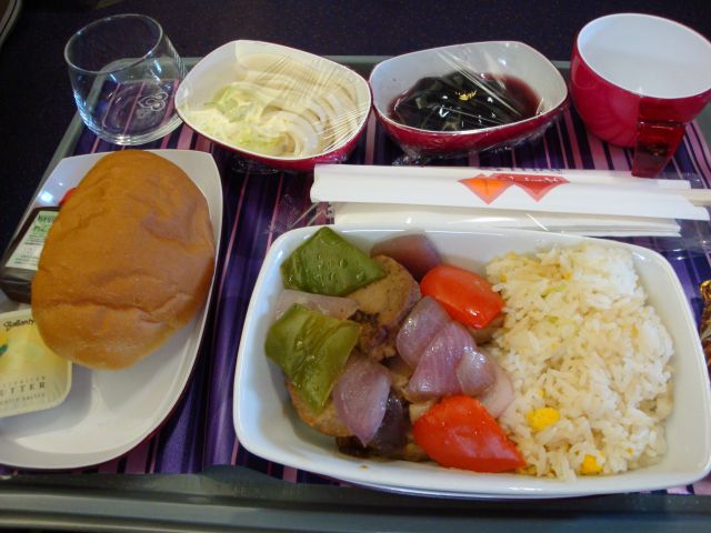 タイ国際航空 Tg エコノミークラス機内食をご紹介 Travelrabbit 旅するうさぎ